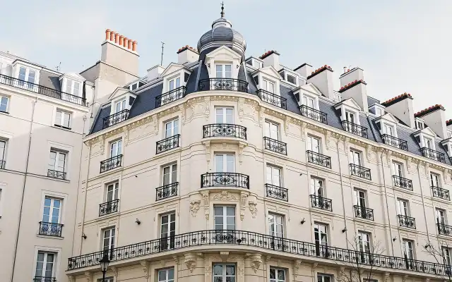 Illustration générée par IA évoquant le bâti des Cordeliers (Lyon 2e)